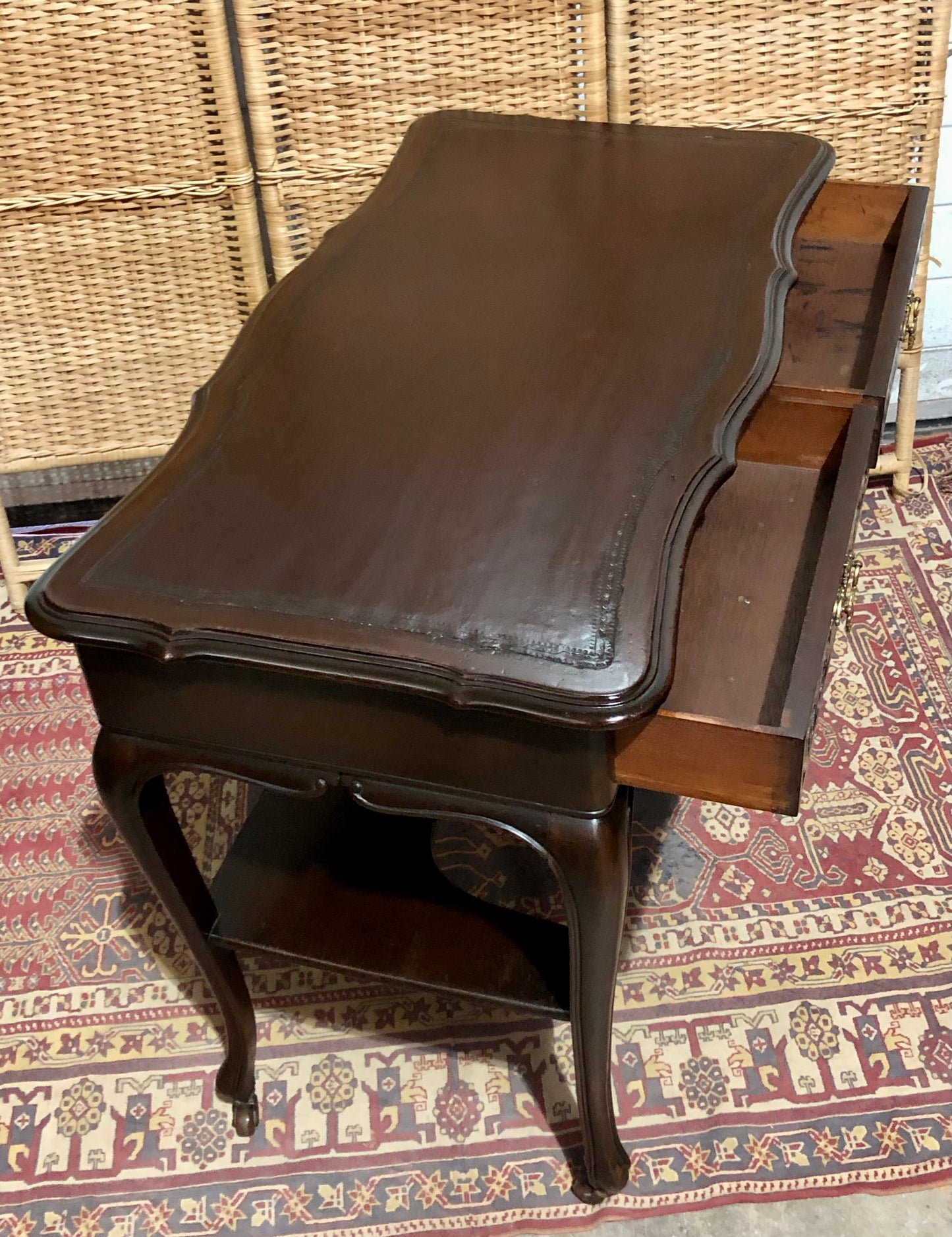 000598....Handsome Antique Mahogany Writing/Hall Table