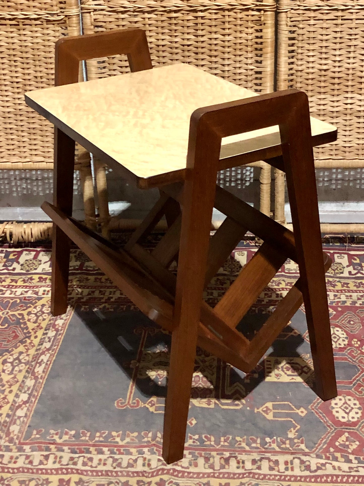 000590....Handsome Retro Teak Table With Magazine Rack