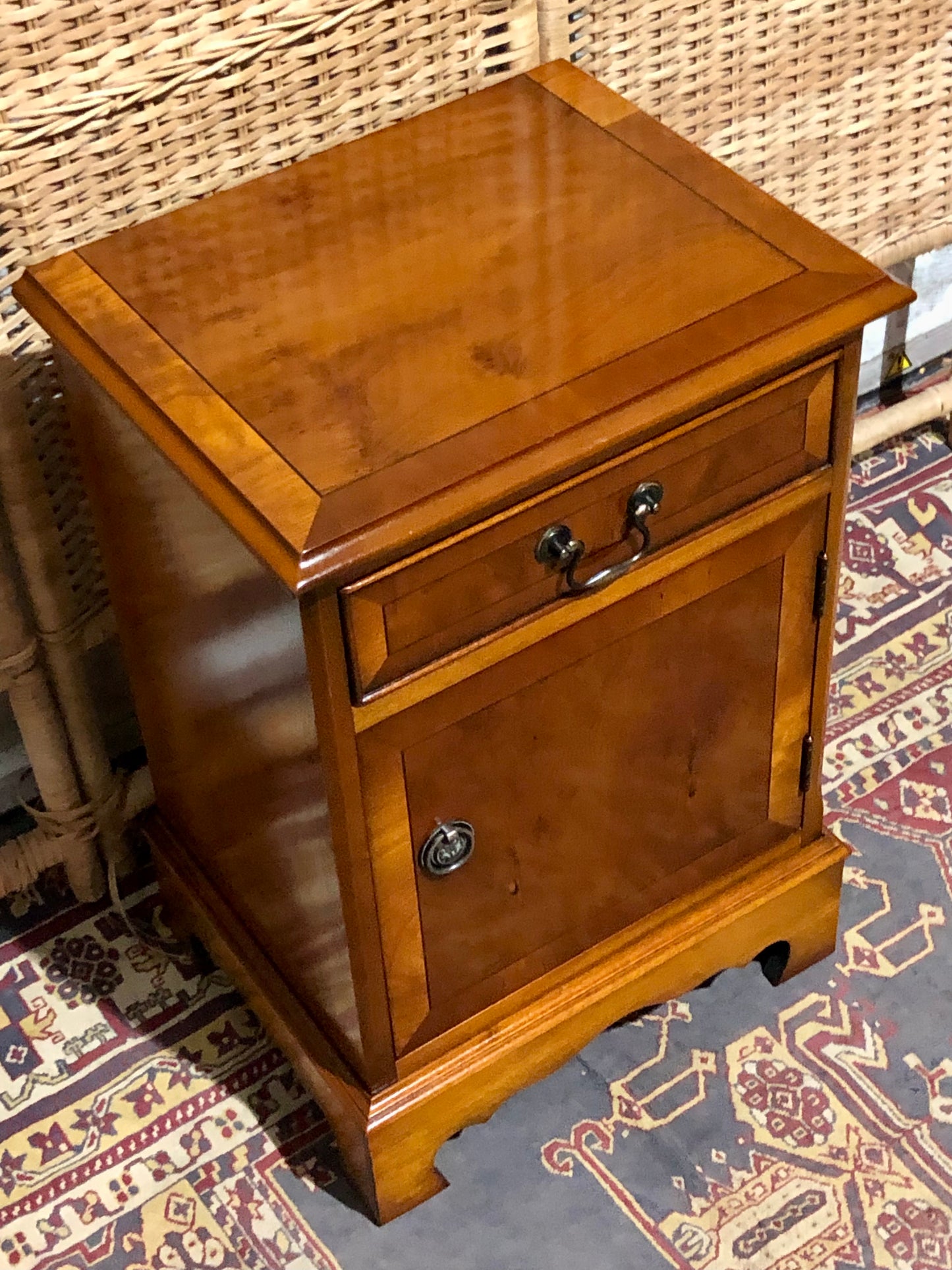 000587....Handsome Pair Of Vintage Yew Bedside Tables