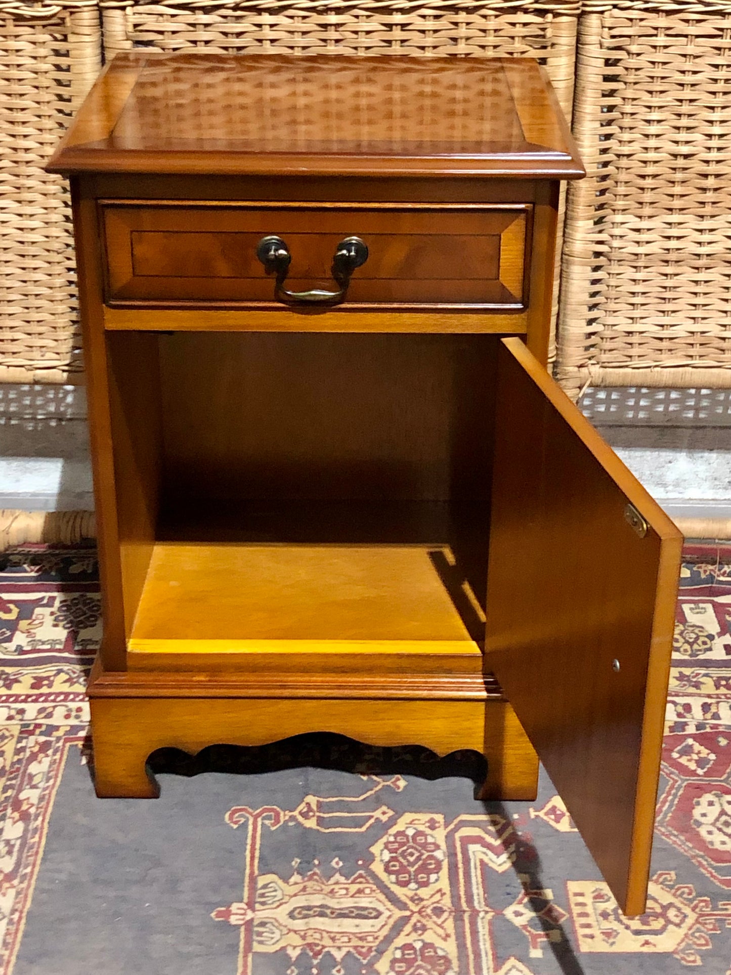 000587....Handsome Pair Of Vintage Yew Bedside Tables
