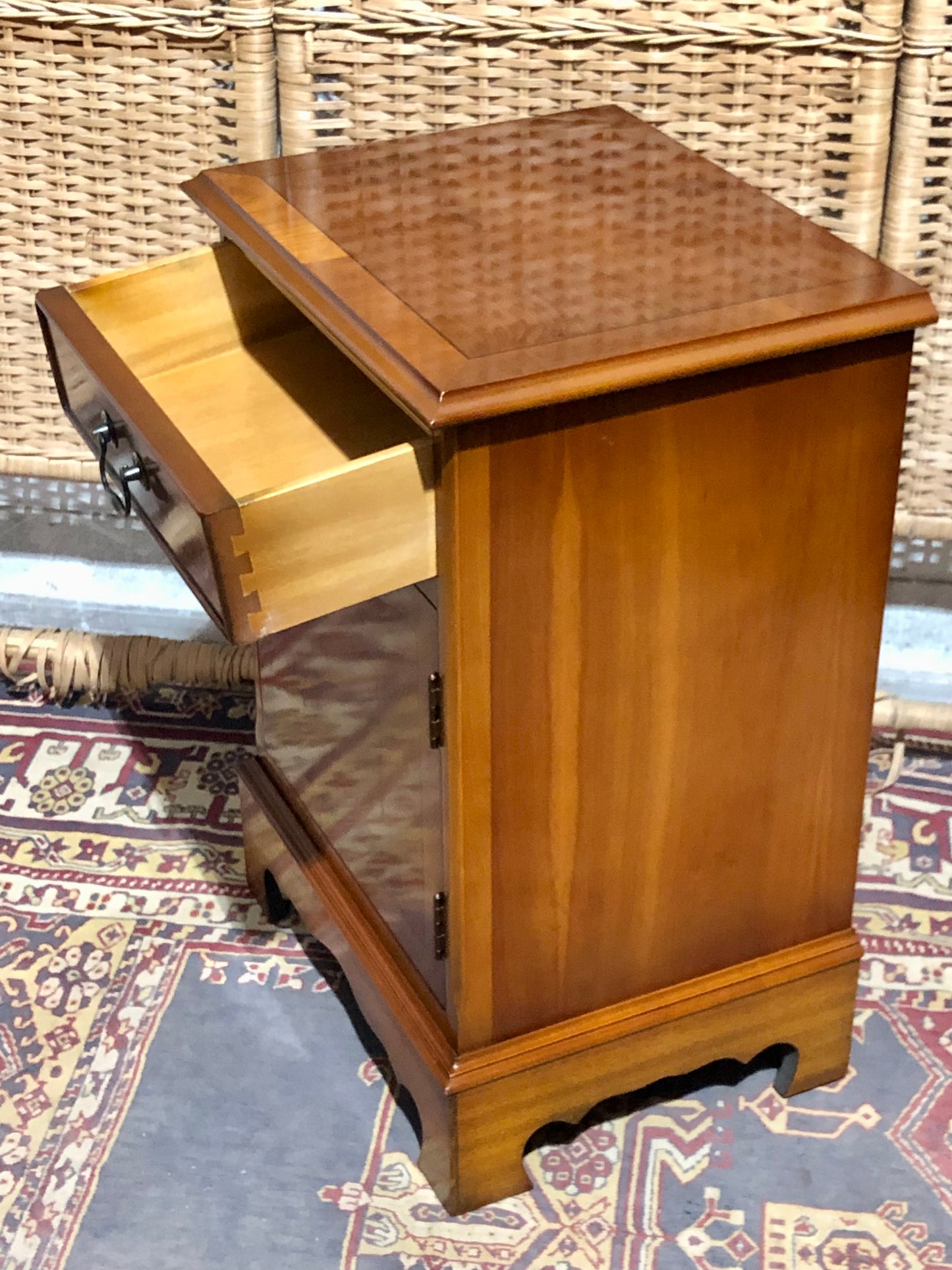 000587....Handsome Pair Of Vintage Yew Bedside Tables