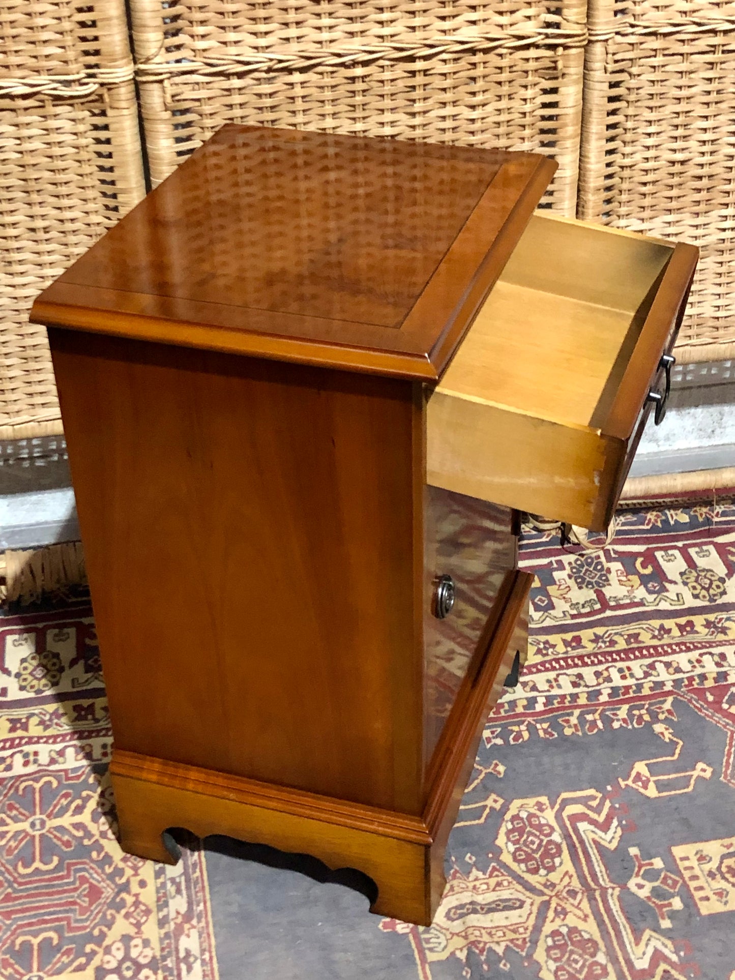 000587....Handsome Pair Of Vintage Yew Bedside Tables
