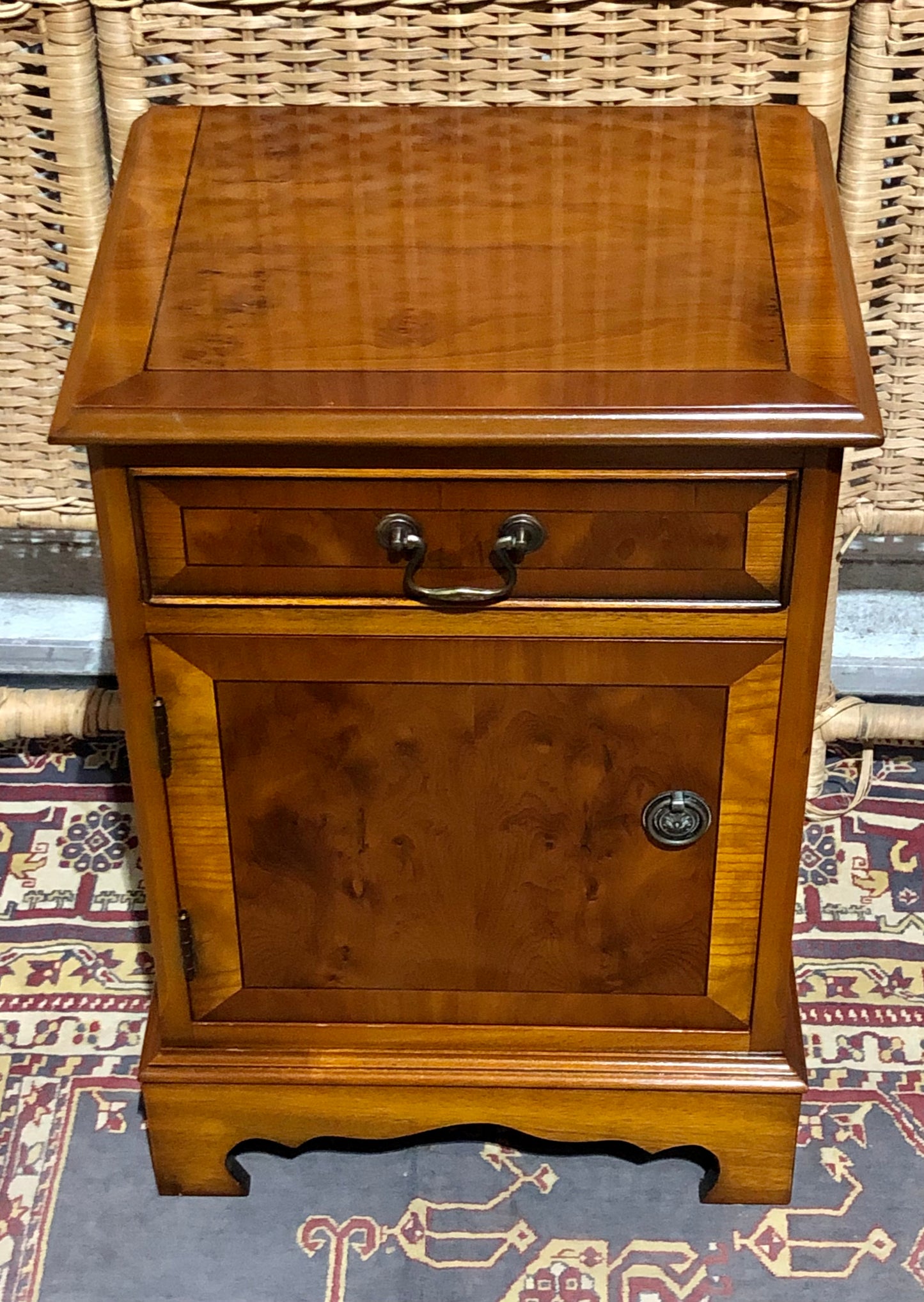000587....Handsome Pair Of Vintage Yew Bedside Tables