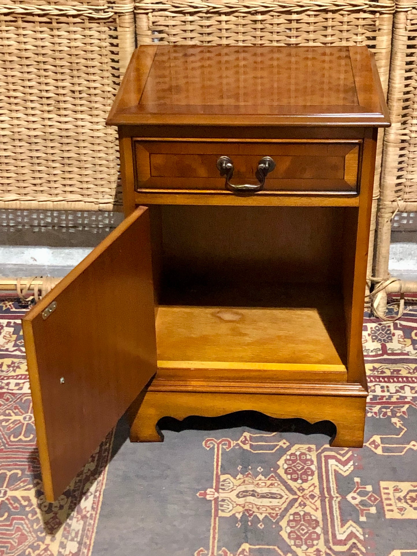000587....Handsome Pair Of Vintage Yew Bedside Tables