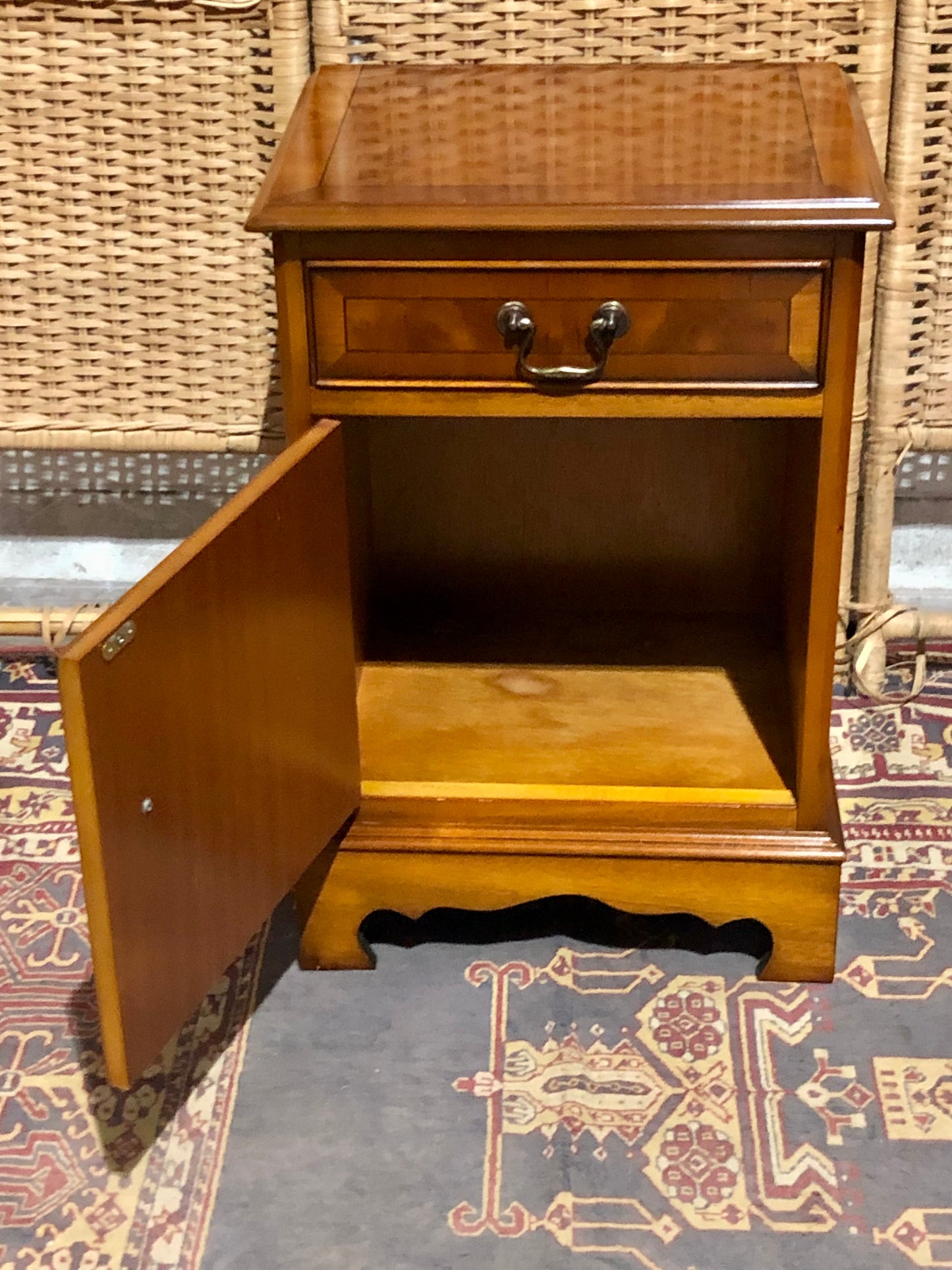 000587....Handsome Pair Of Vintage Yew Bedside Tables