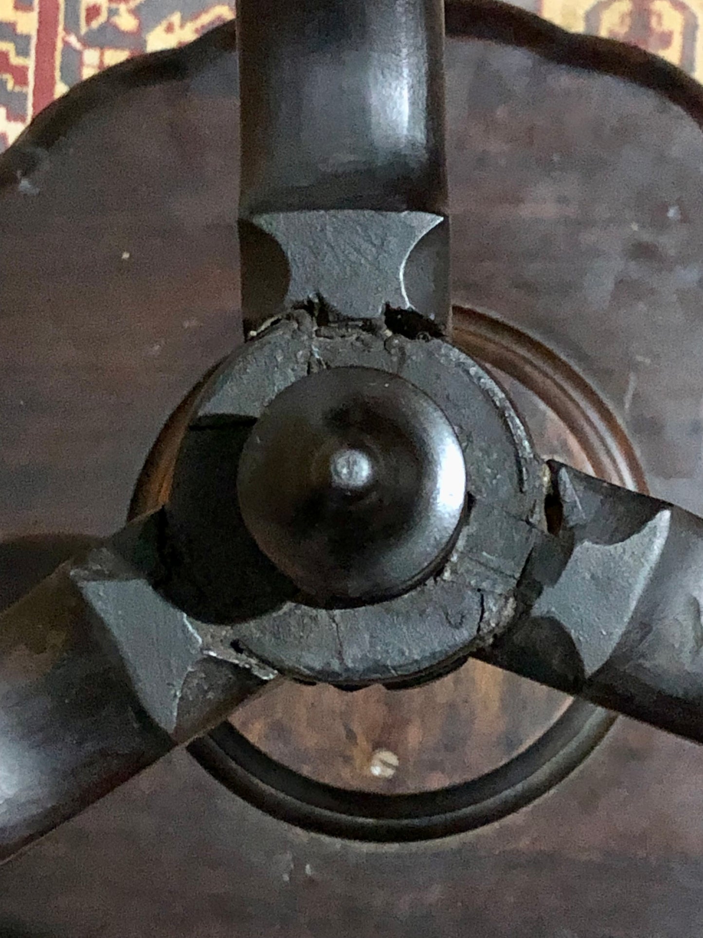 000575....Handsome Georgian Mahogany Wine/Occasional Table