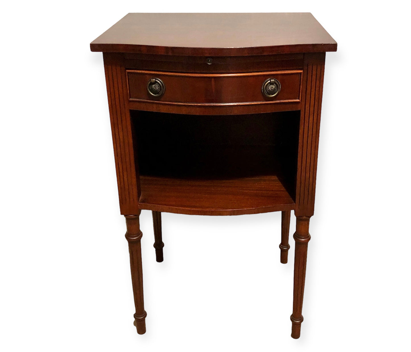 000710...Handsome Pair Of Vintage Mahogany Bedside Tables / Lamp Tables ( sold )