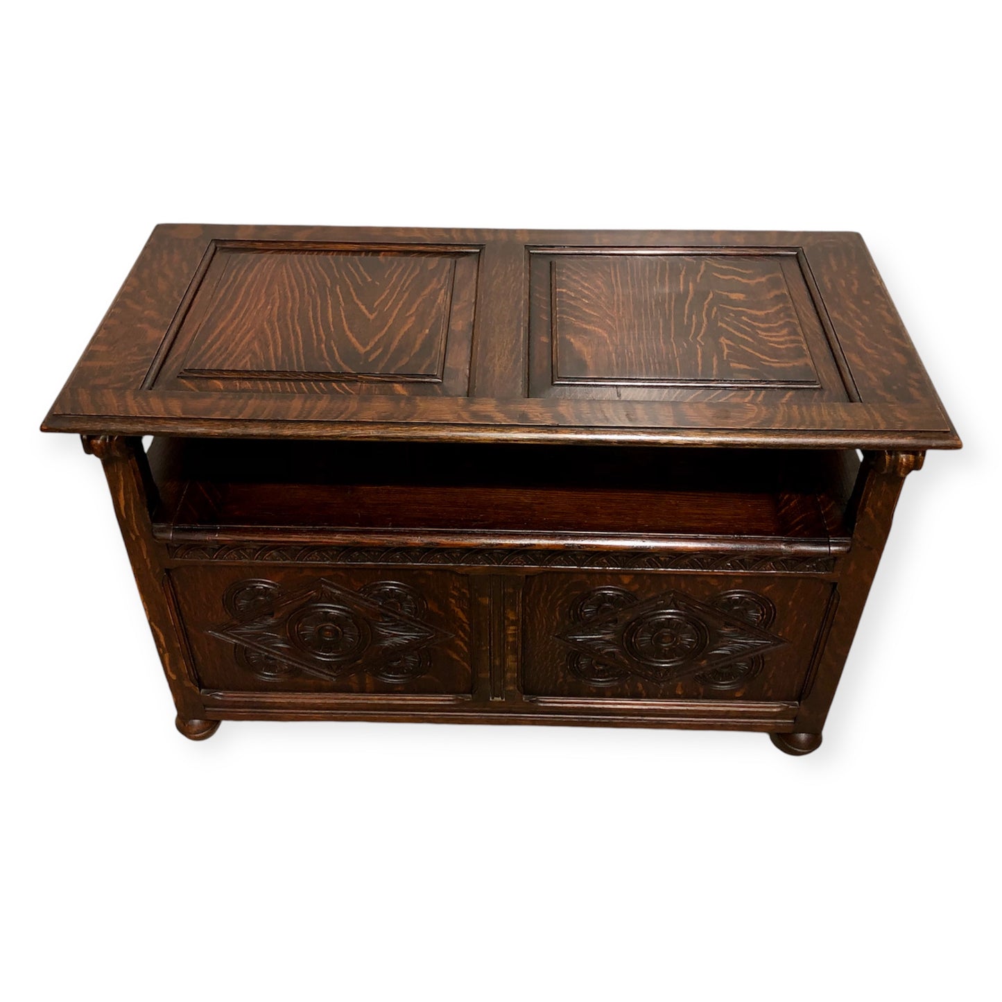 000699....Handsome Carved Oak Monks Bench / Hall Seat ( sold )