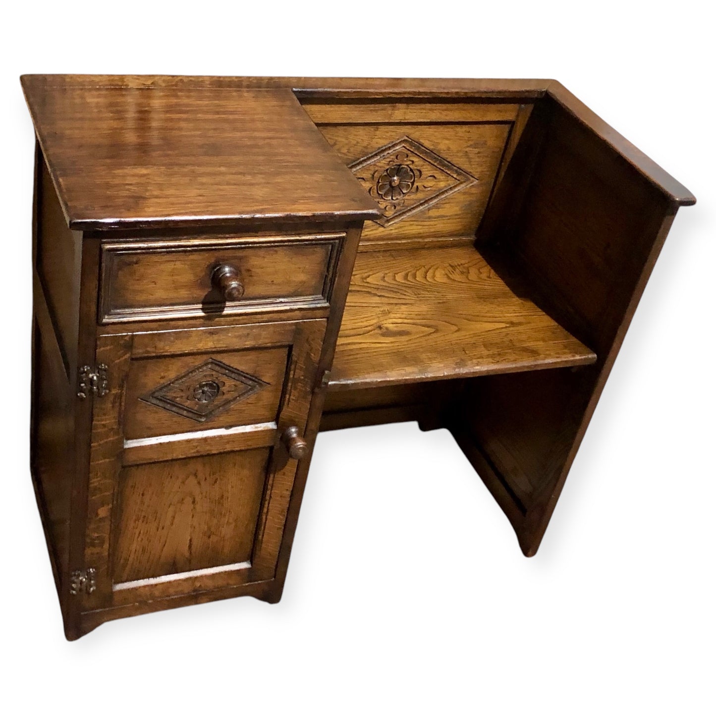 000679....Handsome Vintage Carved Oak Hall Seat