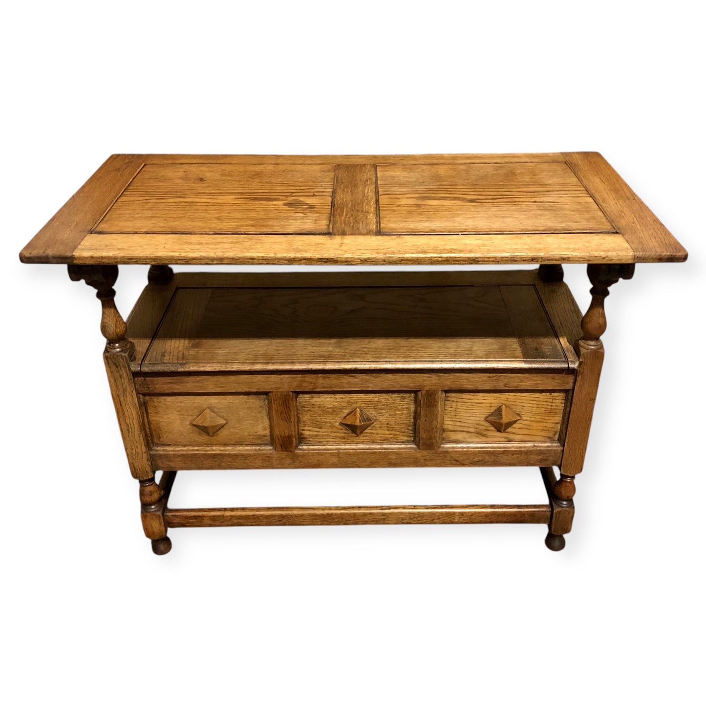 000670....Handsome Rustic Oak Monks Bench