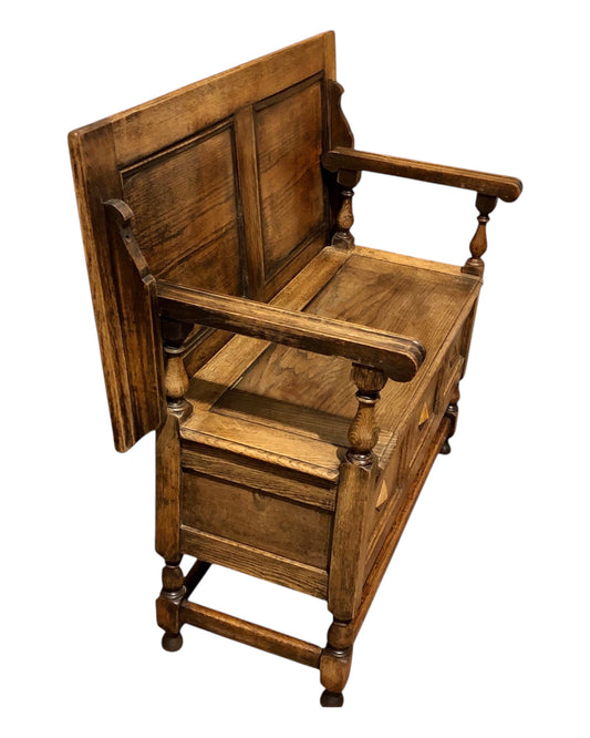 000670....Handsome Rustic Oak Monks Bench