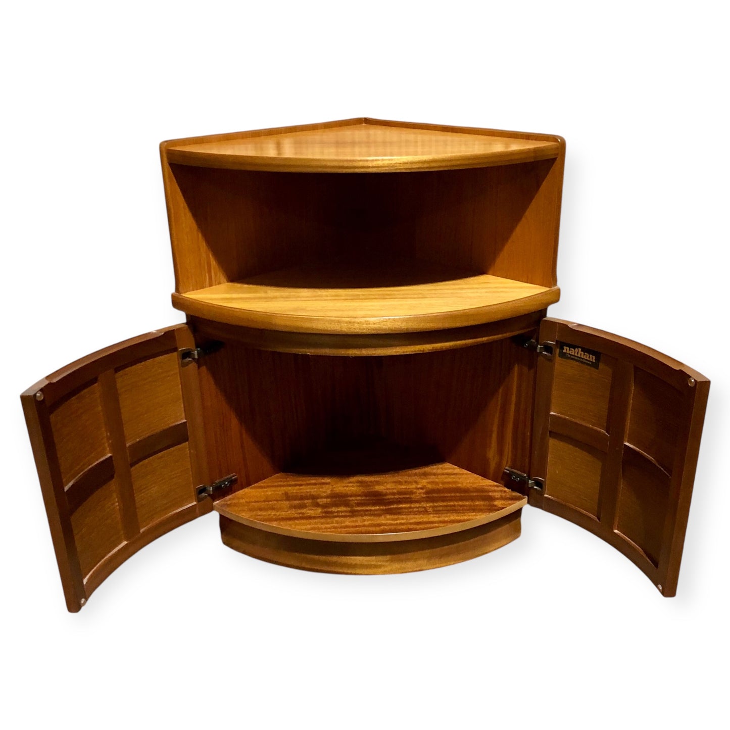 000664.... A Handsome Pair Of Retro Teak Corner Cabinets By Nathan