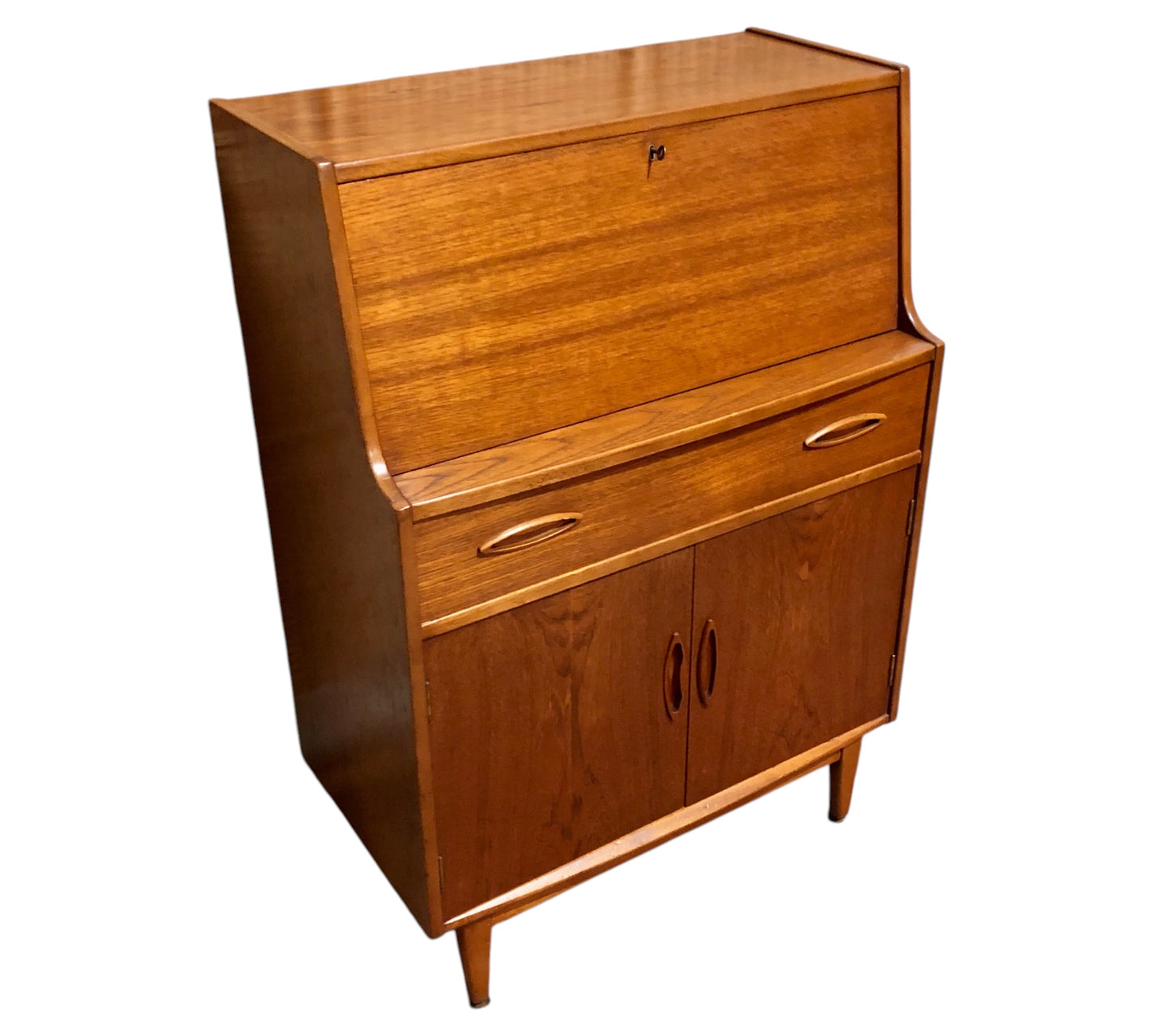 000654....Handsome Teak Mid Century Retro Bureau