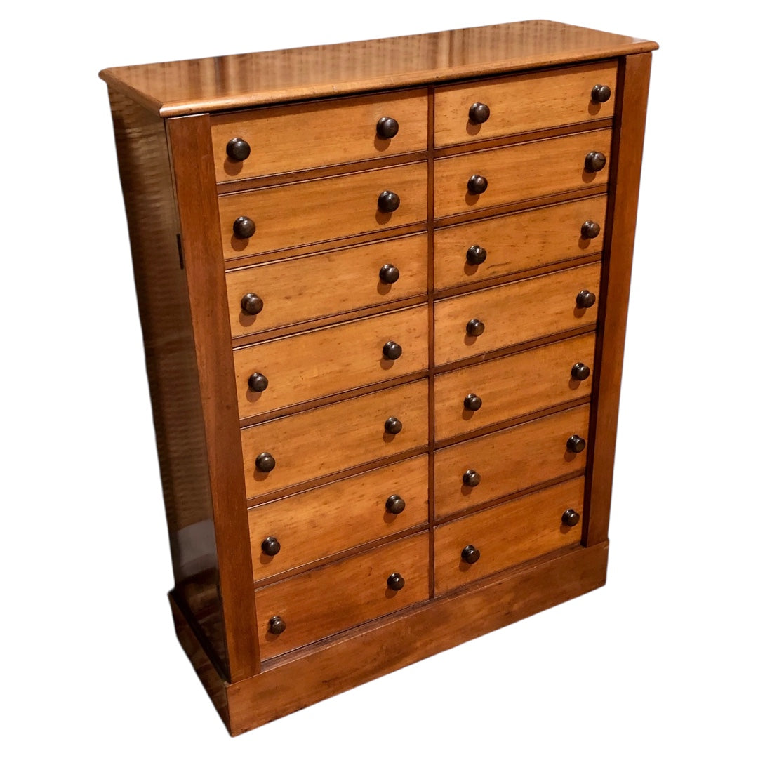 000625....Handsome Antique Double Fronted Wellington/Collectors Chest Of Fourteen Drawers