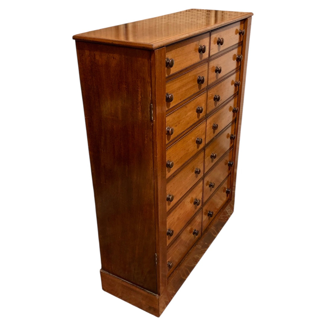 000625....Handsome Antique Double Fronted Wellington/Collectors Chest Of Fourteen Drawers