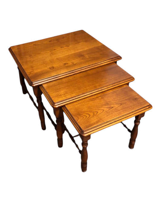 000617....Handsome Vintage Nest Of Coffee Tables