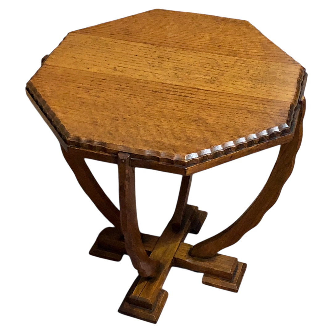 000614....Handsome Art Deco Oak Coffee Table