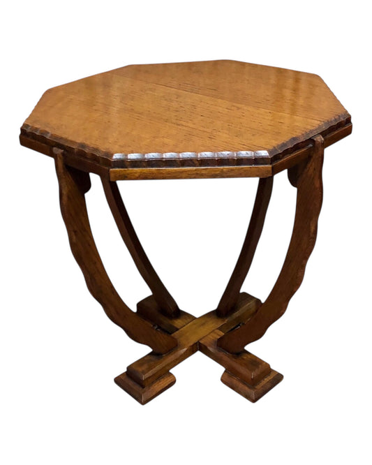 000614....Handsome Art Deco Oak Coffee Table