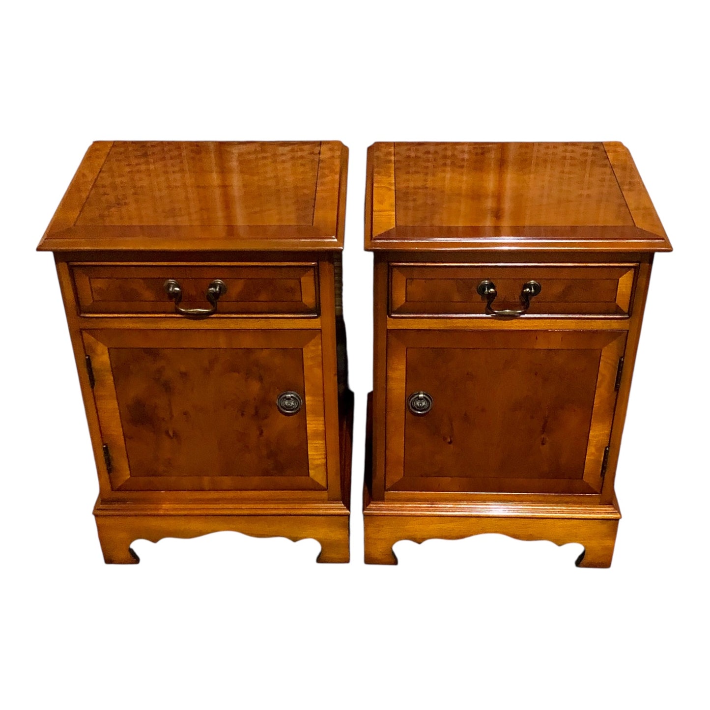 000587....Handsome Pair Of Vintage Yew Bedside Tables