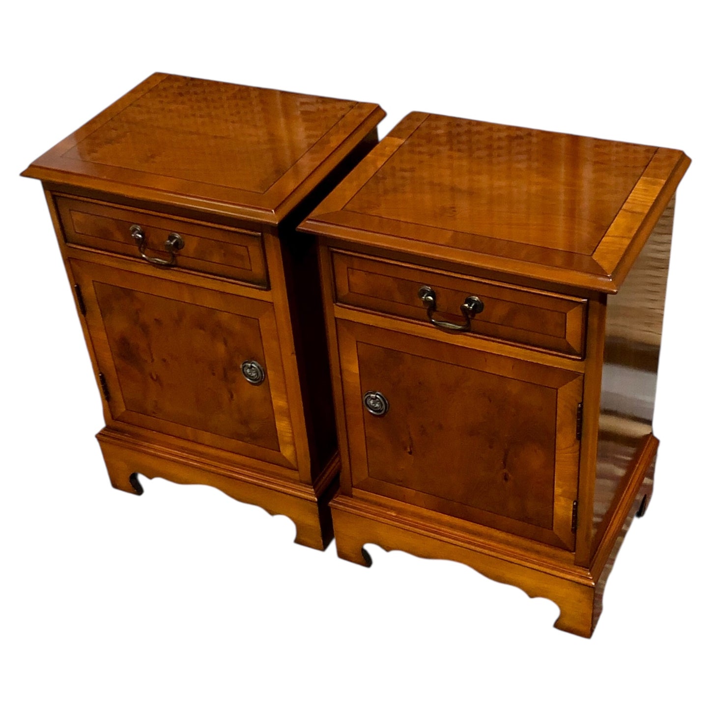 000587....Handsome Pair Of Vintage Yew Bedside Tables