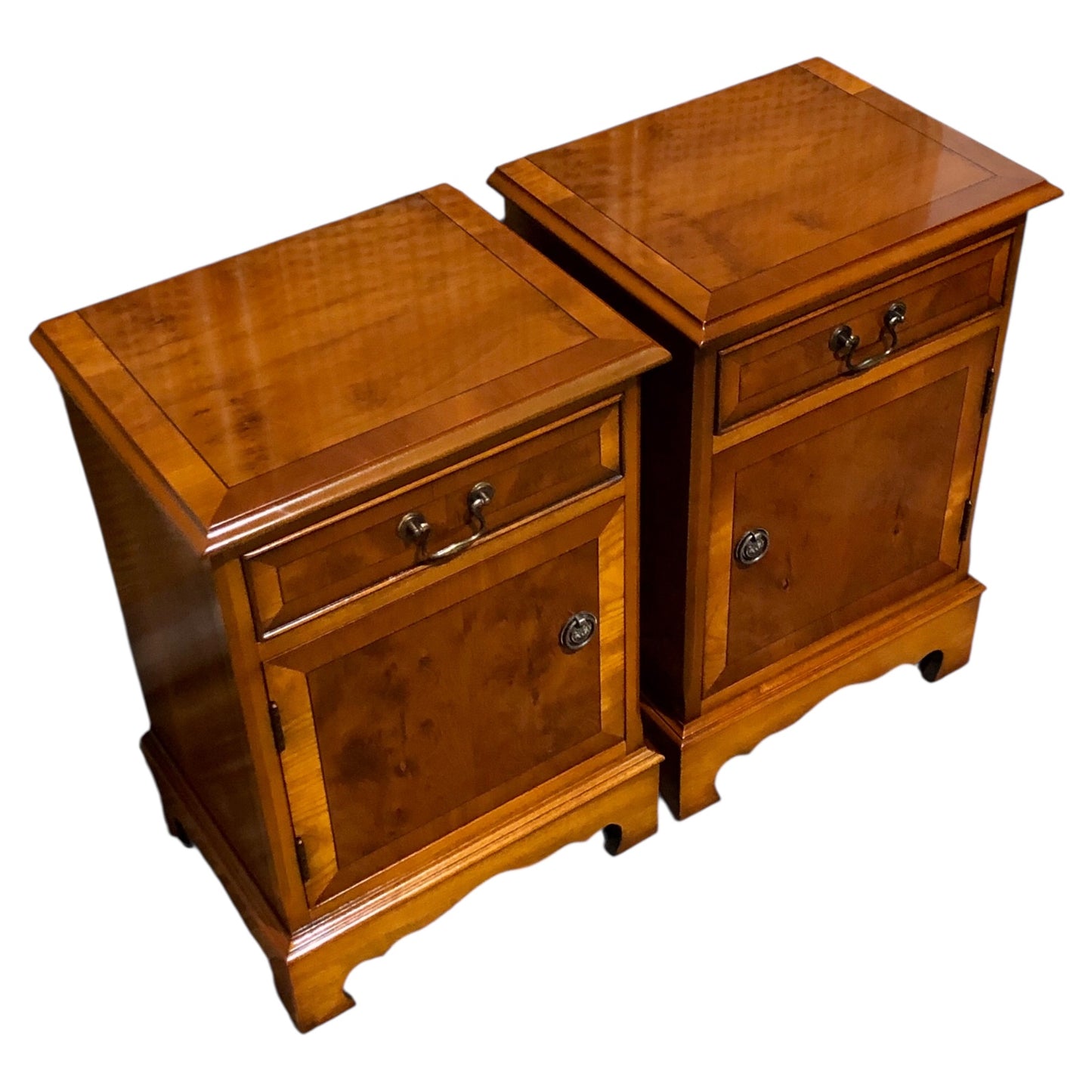 000587....Handsome Pair Of Vintage Yew Bedside Tables