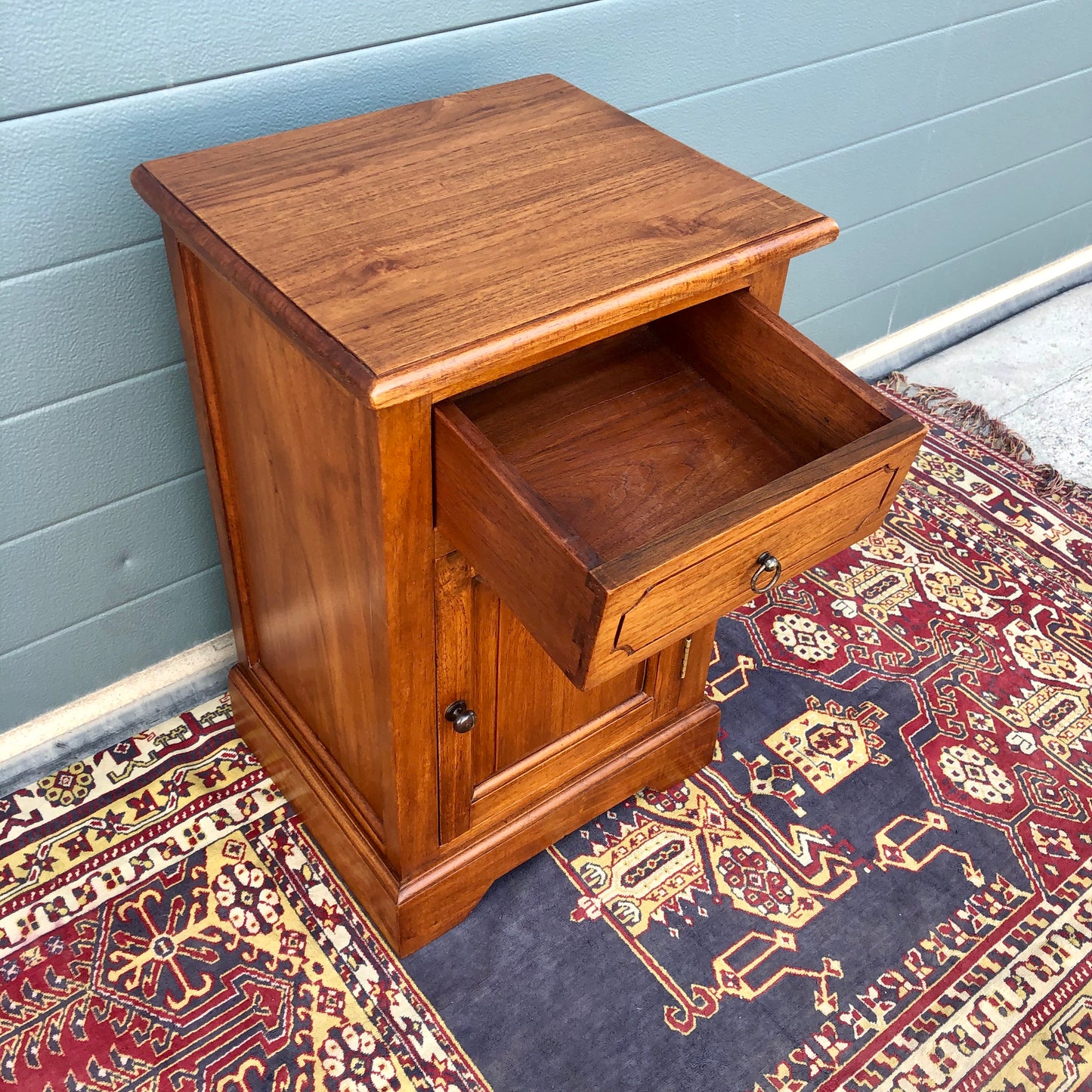 A Pair Of Solid Teak Vintage Bedside Cabinets / Vintage Bedside Tables ( SOLD )