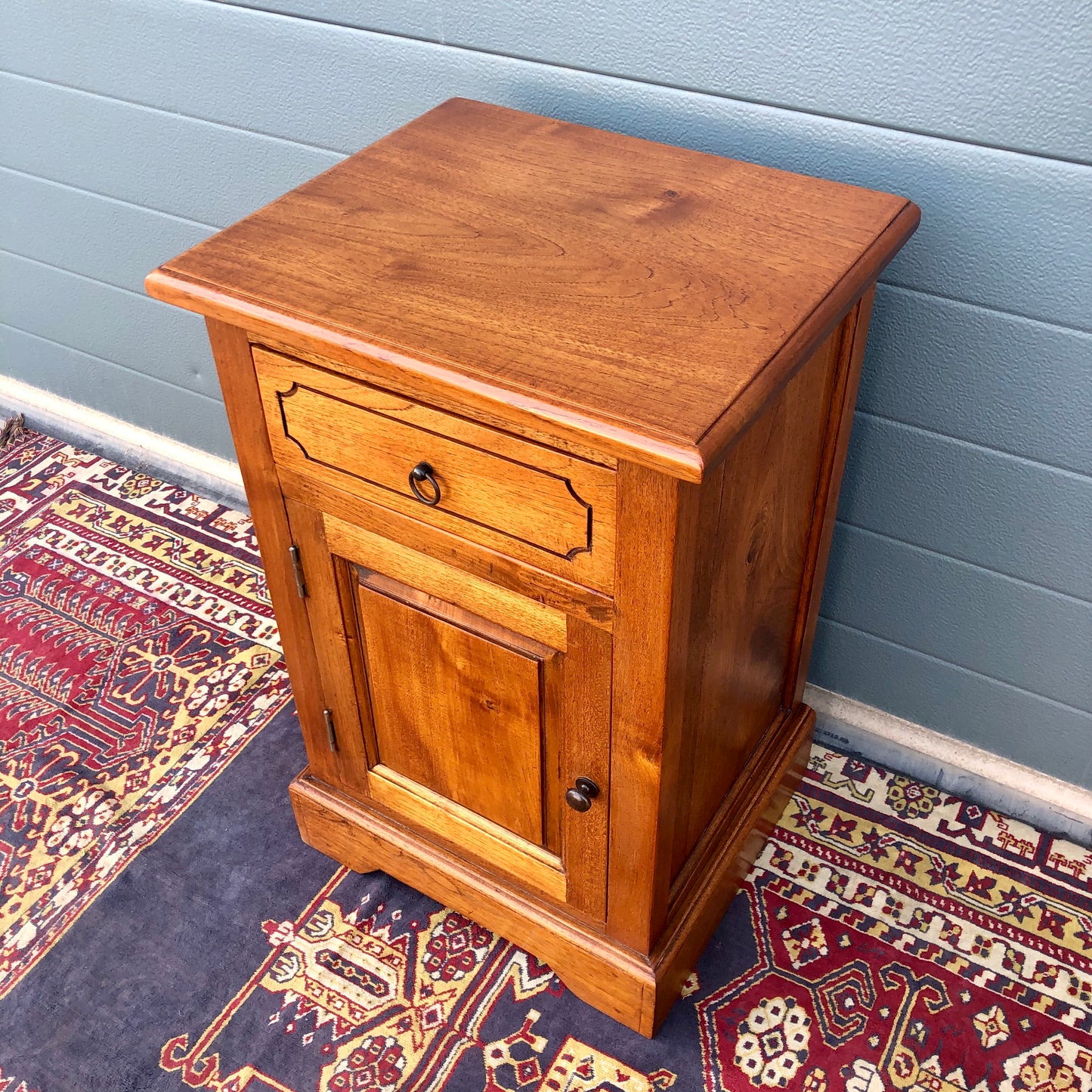 A Pair Of Solid Teak Vintage Bedside Cabinets / Vintage Bedside Tables ( SOLD )