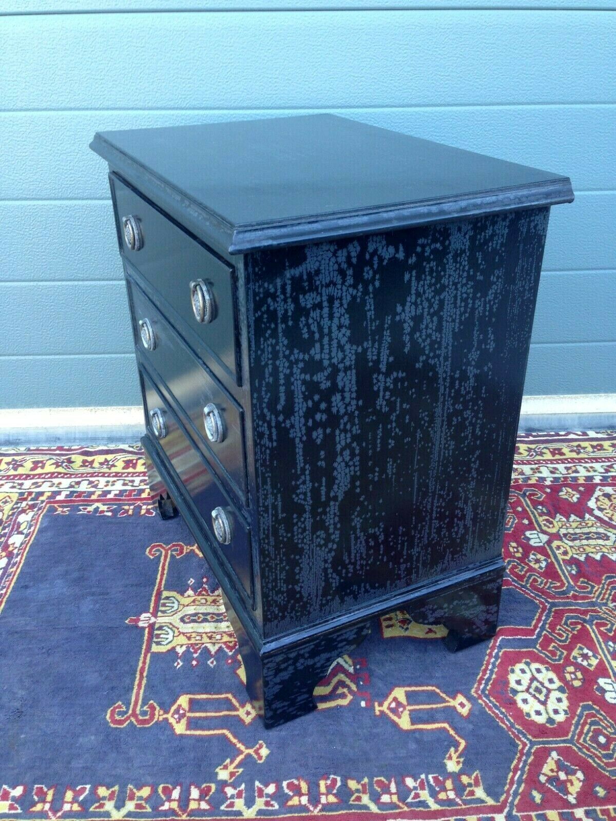 230.....Bedside Cabinets / Pair Of Refinished Vintage Bedside Chests