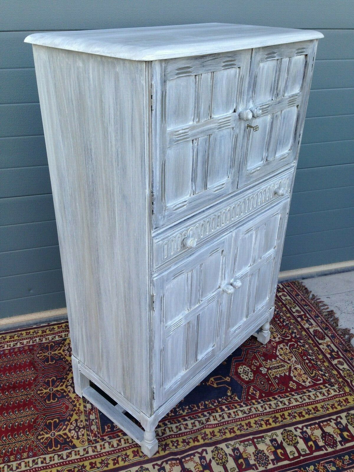 221.....Vintage Drinks Cabinet By Priory Furniture / Vintage Cocktail Cabinet