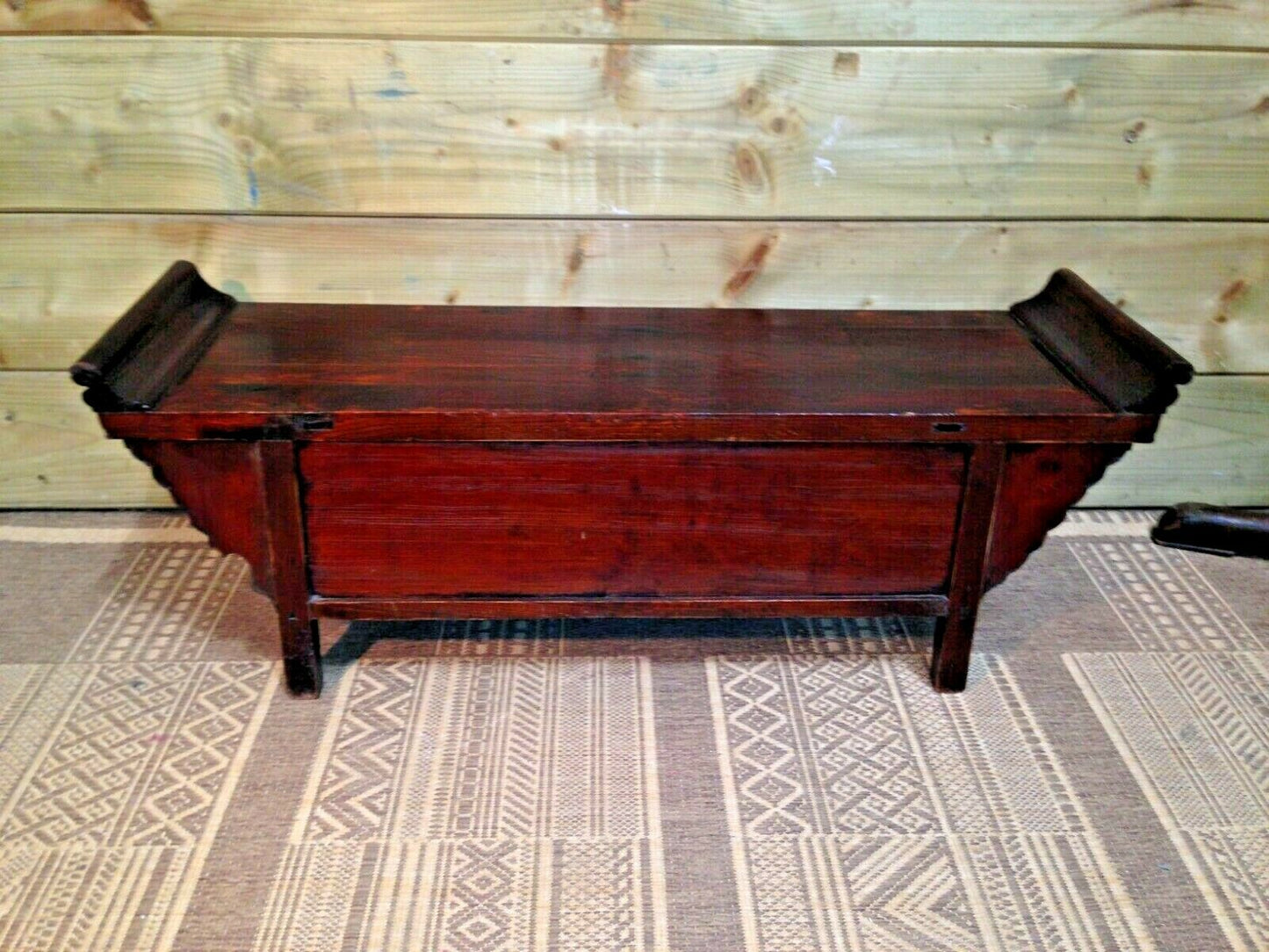 Gorgeous Small Oriental Altar Table.....Carved Oriental Stand