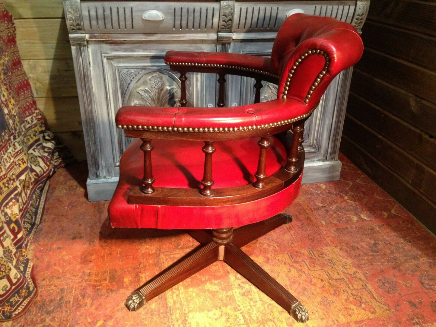 237.....Vintage Leather Captains Chair / Vintage Leather Revolving Desk Chair