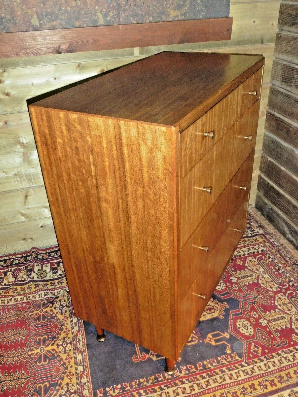 404.....Lovely Retro 4 Drawer Chest / Mid Century Modern Chest Of Drawers ( SOLD )