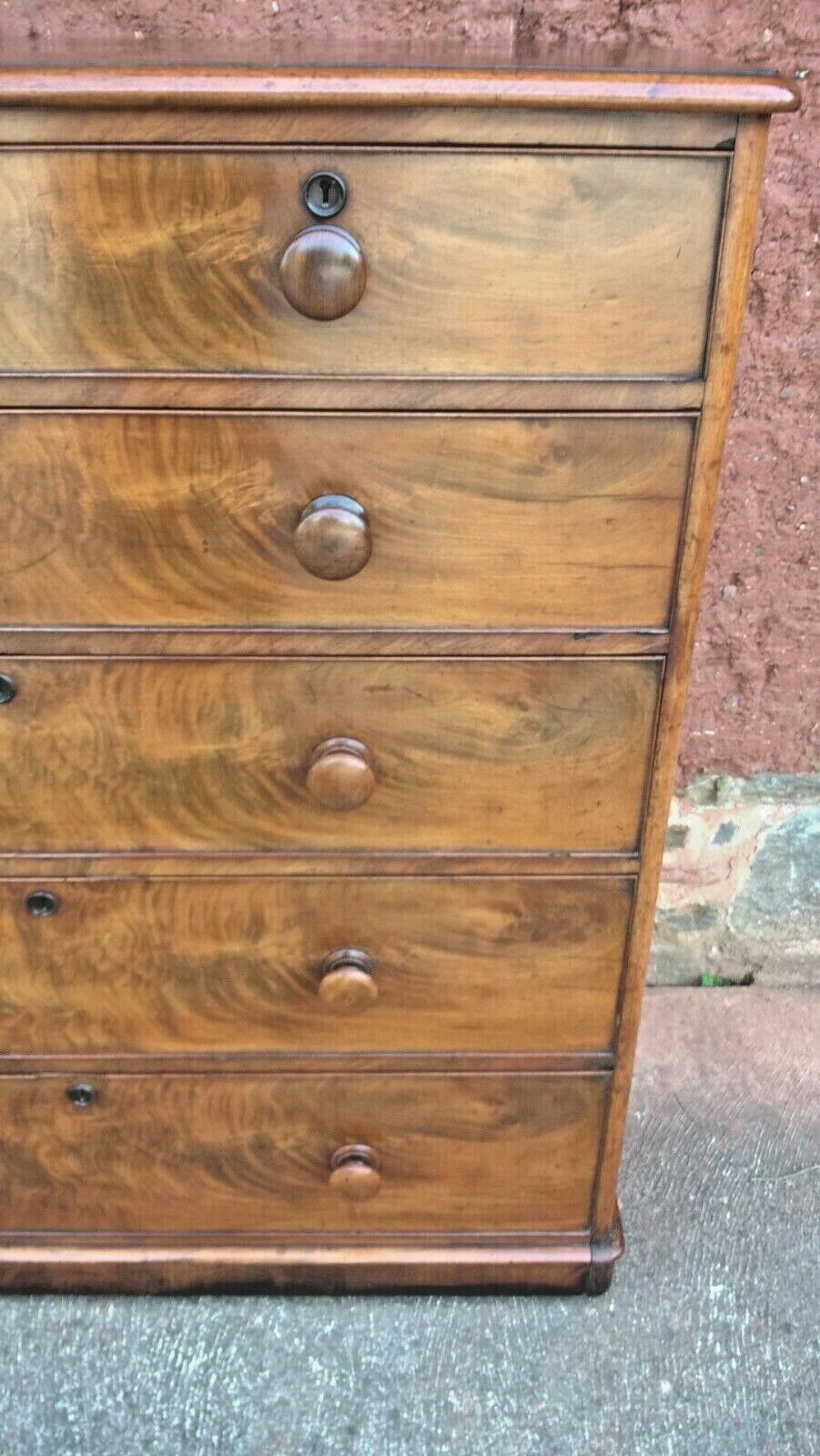 Good Quality Flame Mahogany Chest Antique Chest Drawers