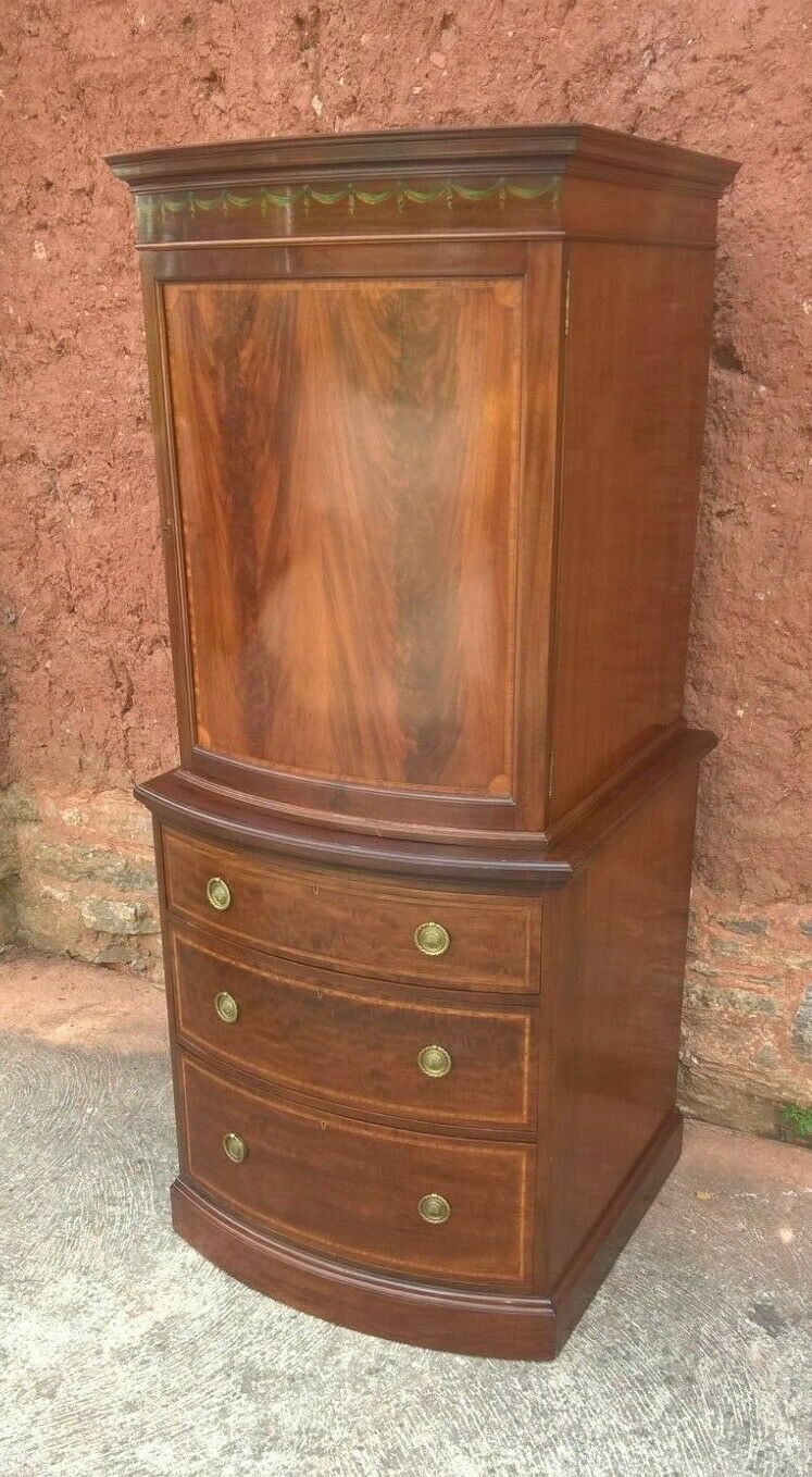 321.....Stunning Vintage Cabinet On Chest Drinks Cabinet