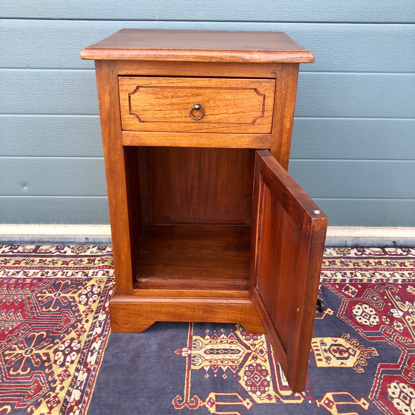 A Pair Of Solid Teak Vintage Bedside Cabinets / Vintage Bedside Tables ( SOLD )