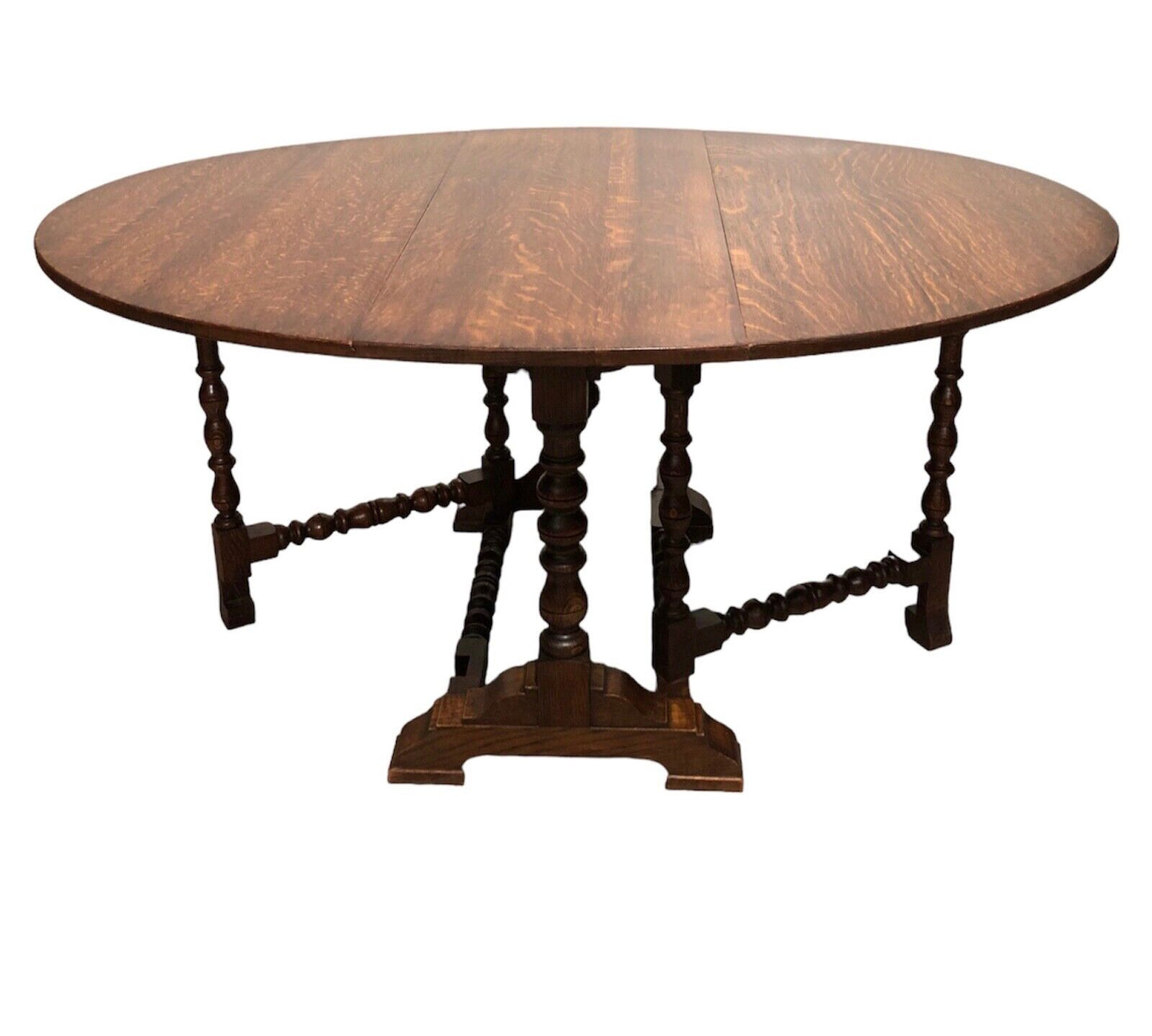 000870.....Handsome Vintage Solid Oak Gateleg / Drop Leaf Dining Table ( sold )