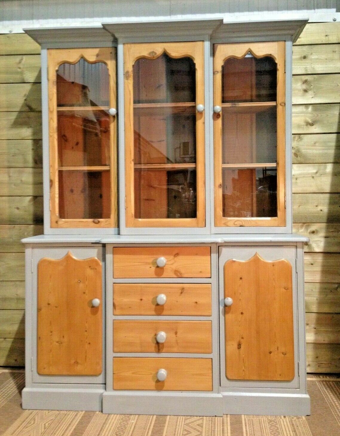 078.....Stunning Vintage Pine Dresser / Vintage Glazed Dresser ( sold )