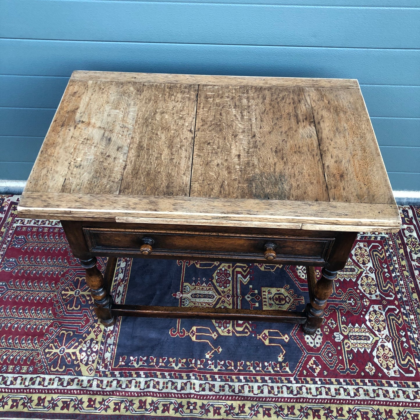Lovely Rustic Oak Coffee Table / Vintage Extending Side Table ( SOLD )