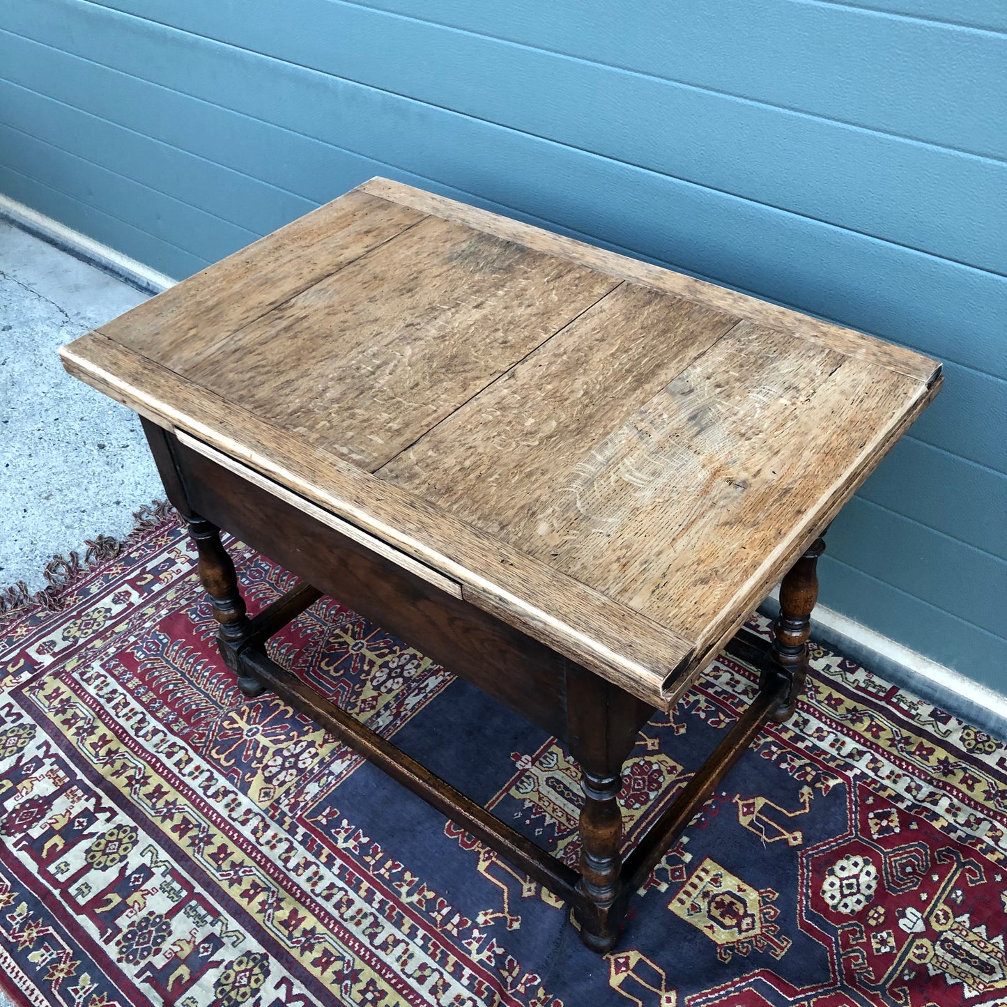 Lovely Rustic Oak Coffee Table / Vintage Extending Side Table ( SOLD )
