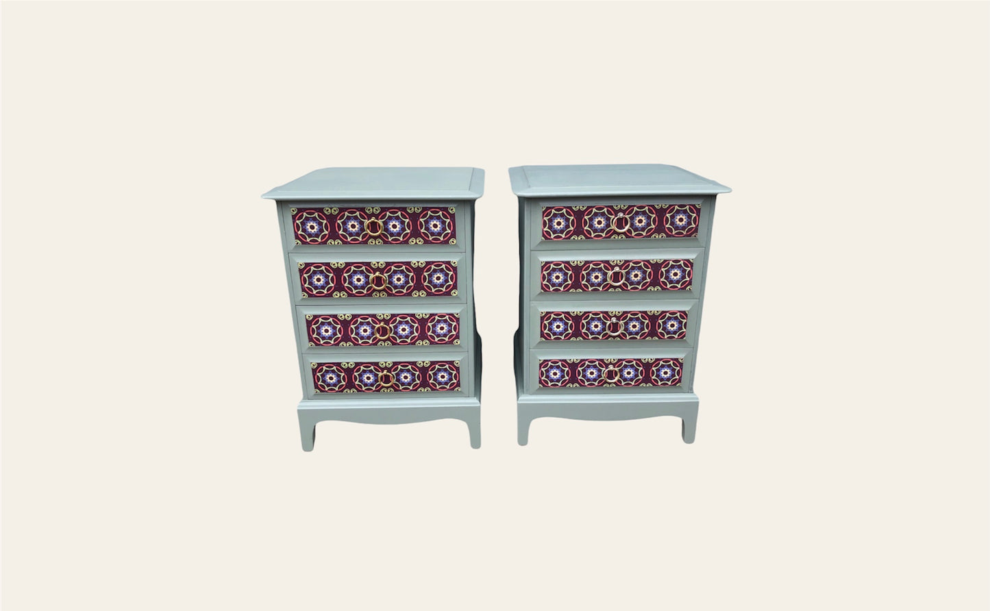 000969.....Stunning Pair Of Vintage Bedside Chests By Stag / Bedside Tables ( sold )