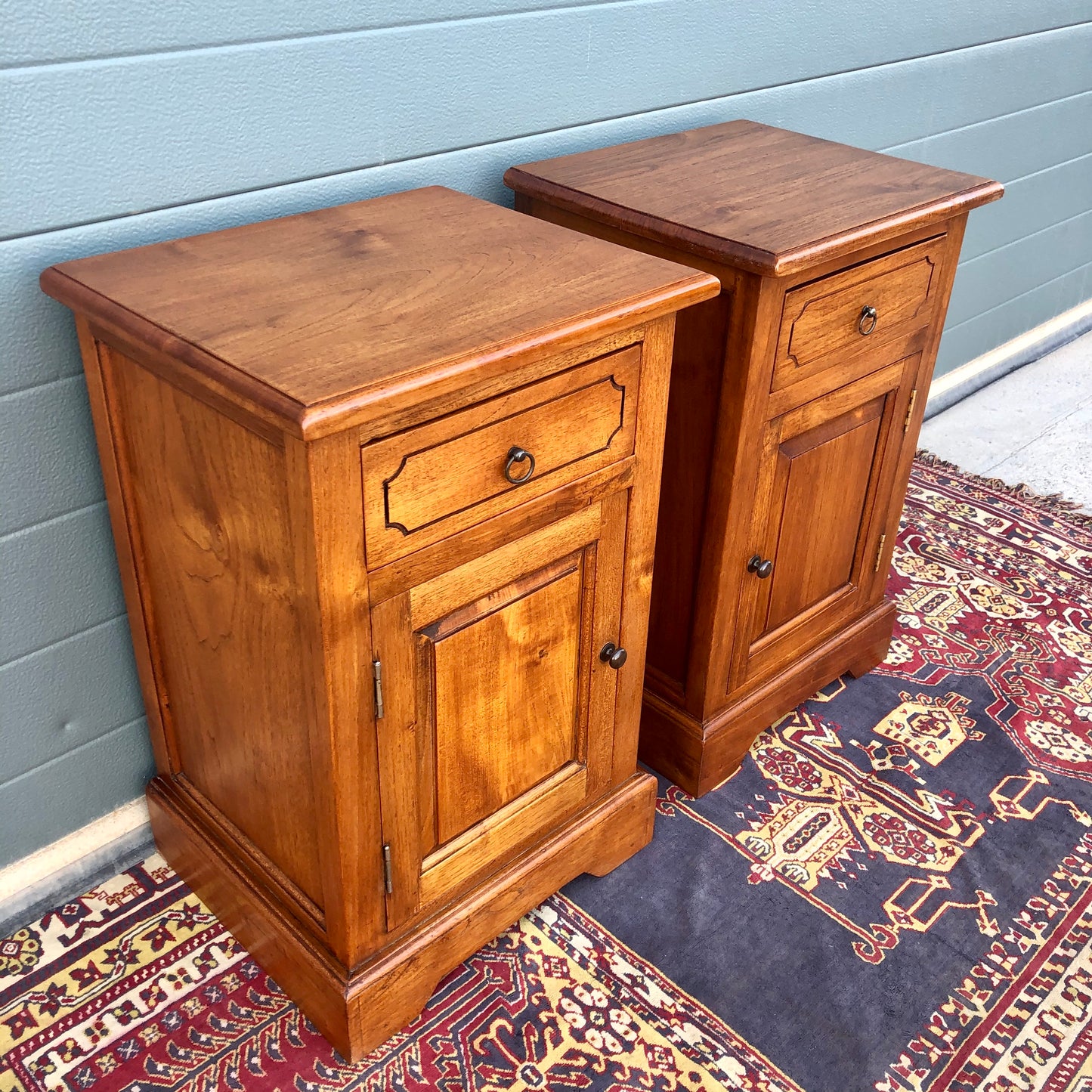 A Pair Of Solid Teak Vintage Bedside Cabinets / Vintage Bedside Tables ( SOLD )