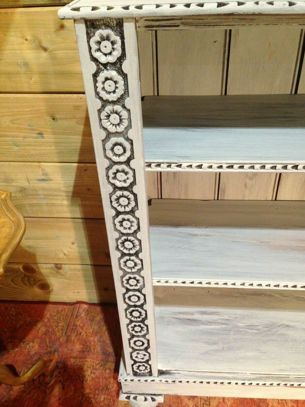 414.....Stunning Carved Oak Bookcase / Antique Oak Bookshelves