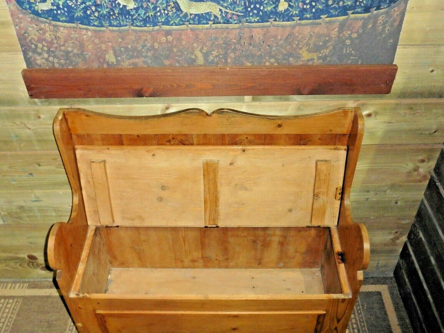 400.....Vintage Pine Hall Seat With Storage / Vintage Pine Settle