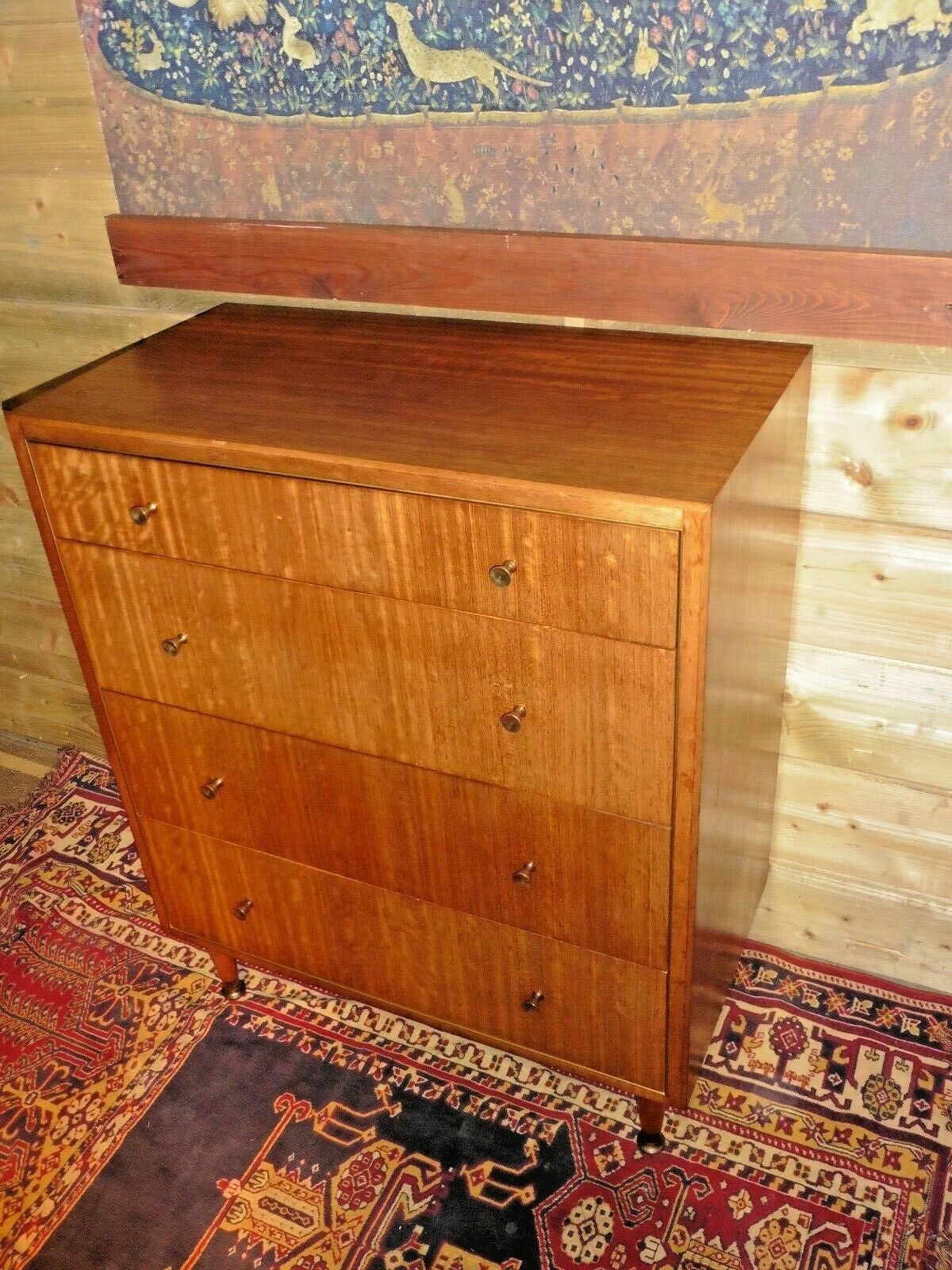 404.....Lovely Retro 4 Drawer Chest / Mid Century Modern Chest Of Drawers ( SOLD )