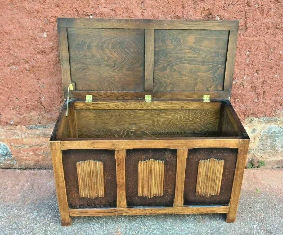 Vintage Oak Coffer / Linen Fold Blanket Box / Oak Chest