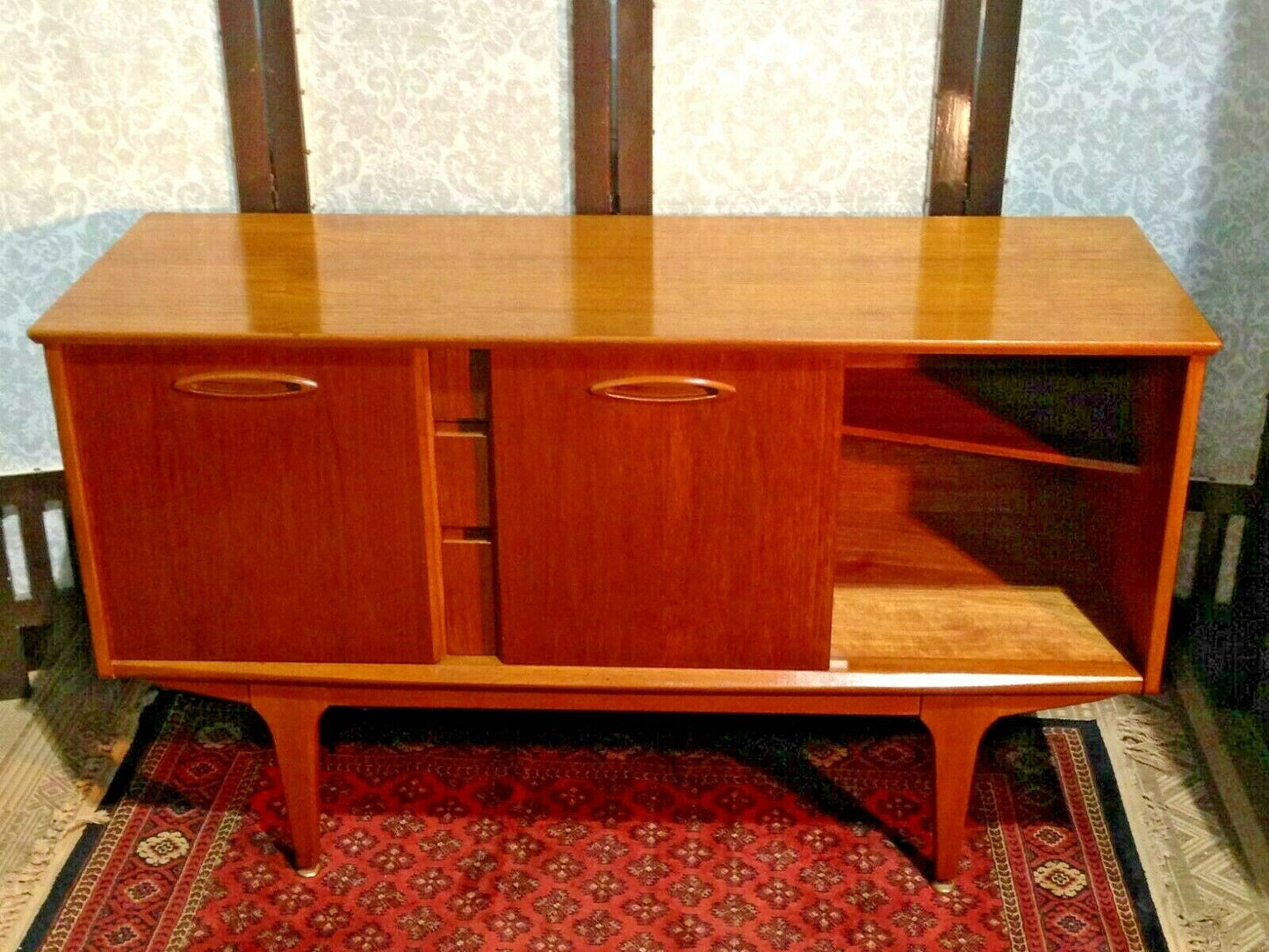 Retro Sideboard By Jentique / Compact Vintage Teak Sideboard