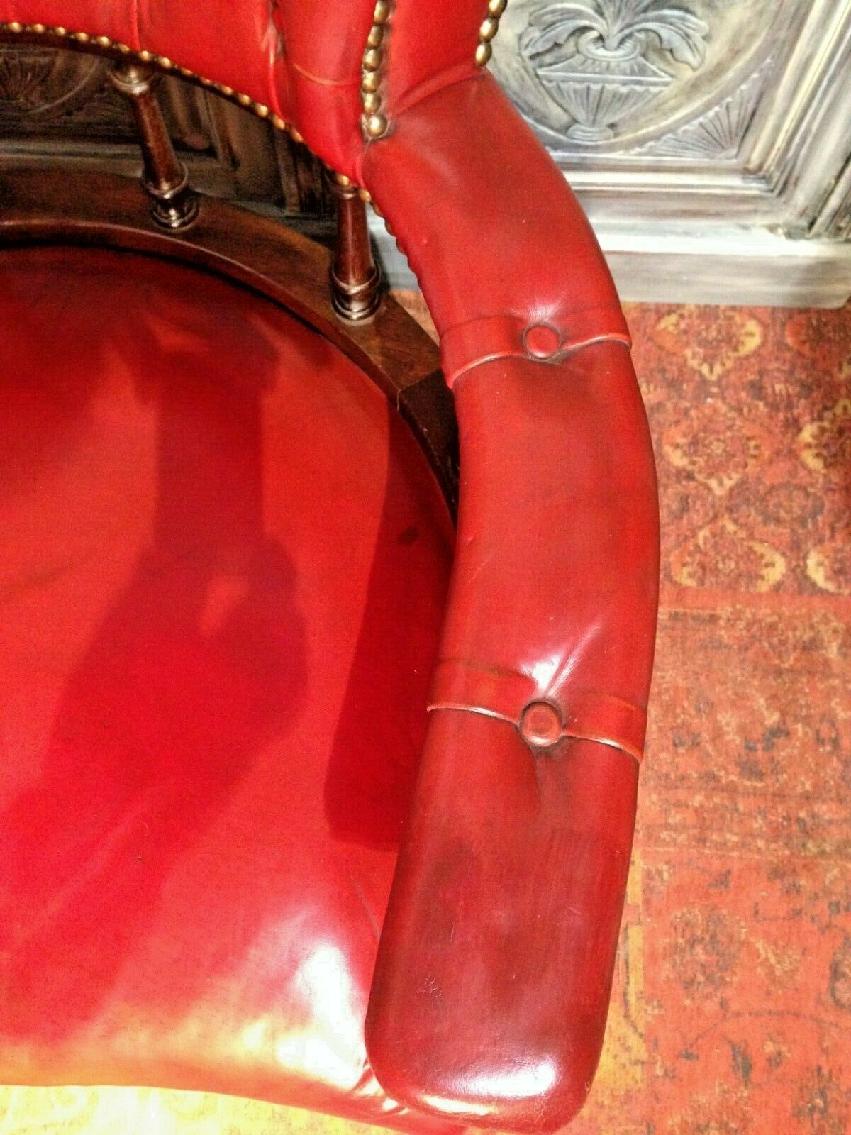 237.....Vintage Leather Captains Chair / Vintage Leather Revolving Desk Chair