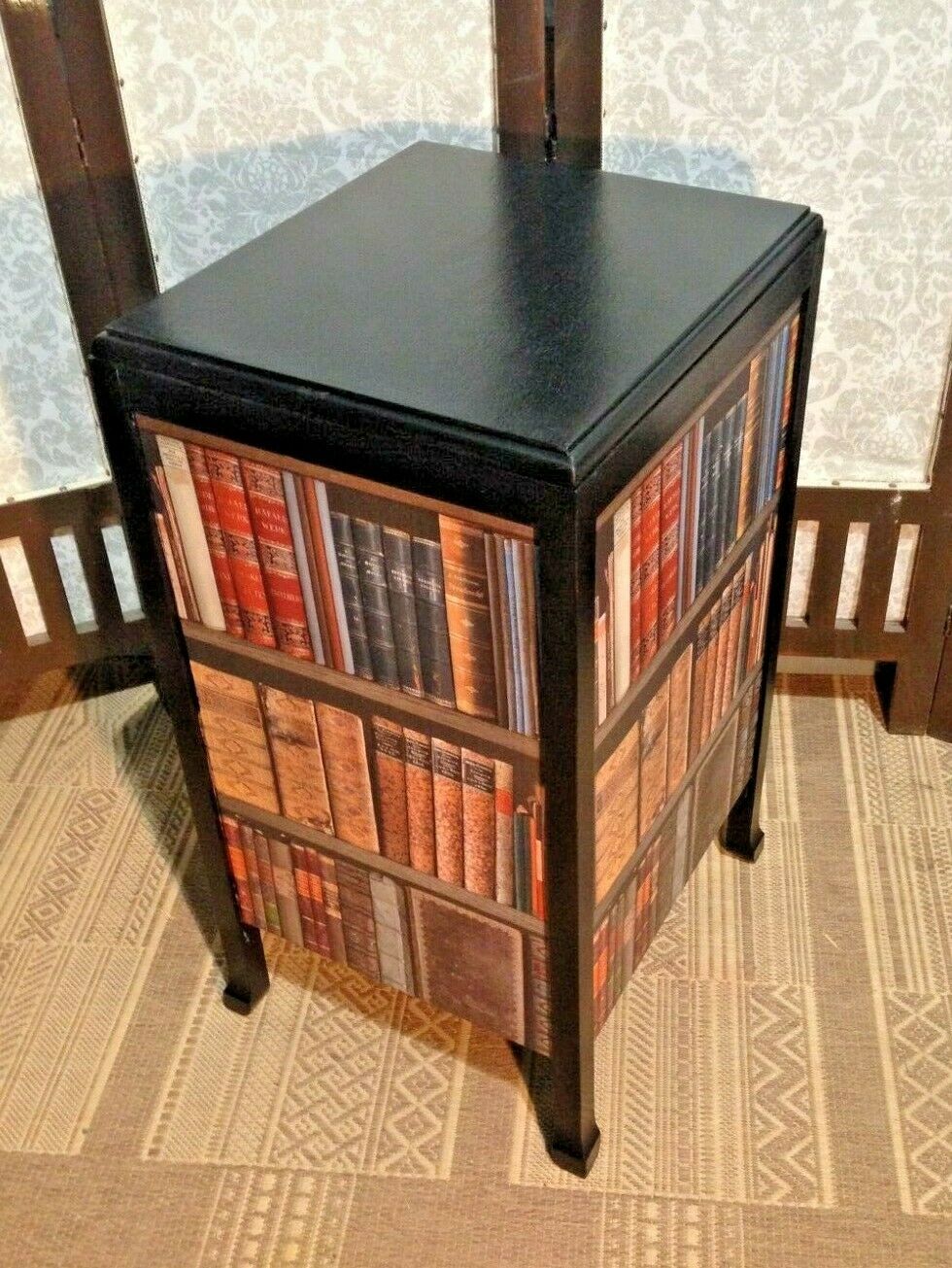 Upcycled Music Cabinet / Bedside Lamp Table