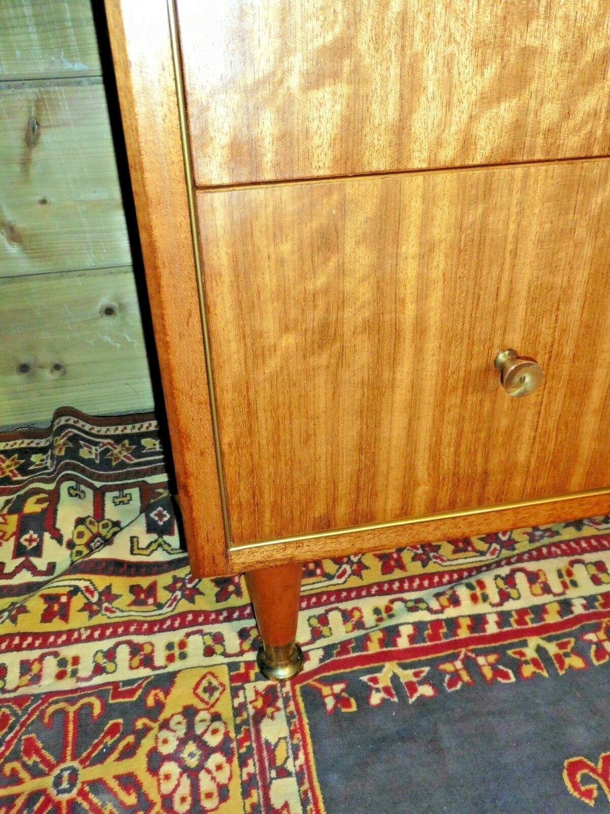 404.....Lovely Retro 4 Drawer Chest / Mid Century Modern Chest Of Drawers ( SOLD )