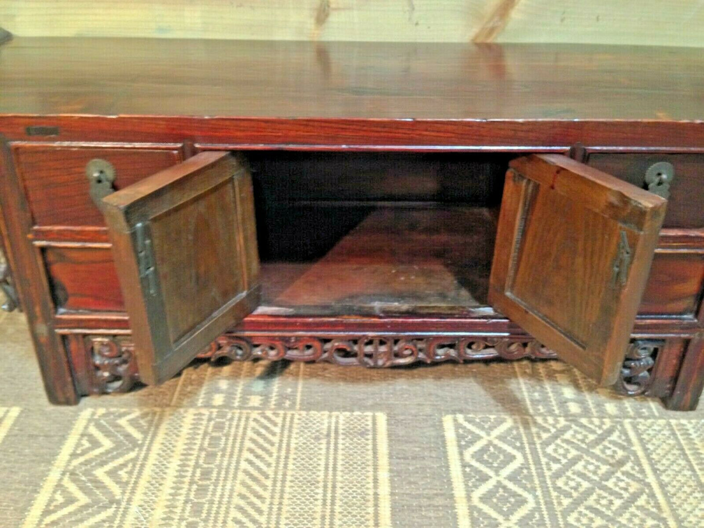 Gorgeous Small Oriental Altar Table.....Carved Oriental Stand